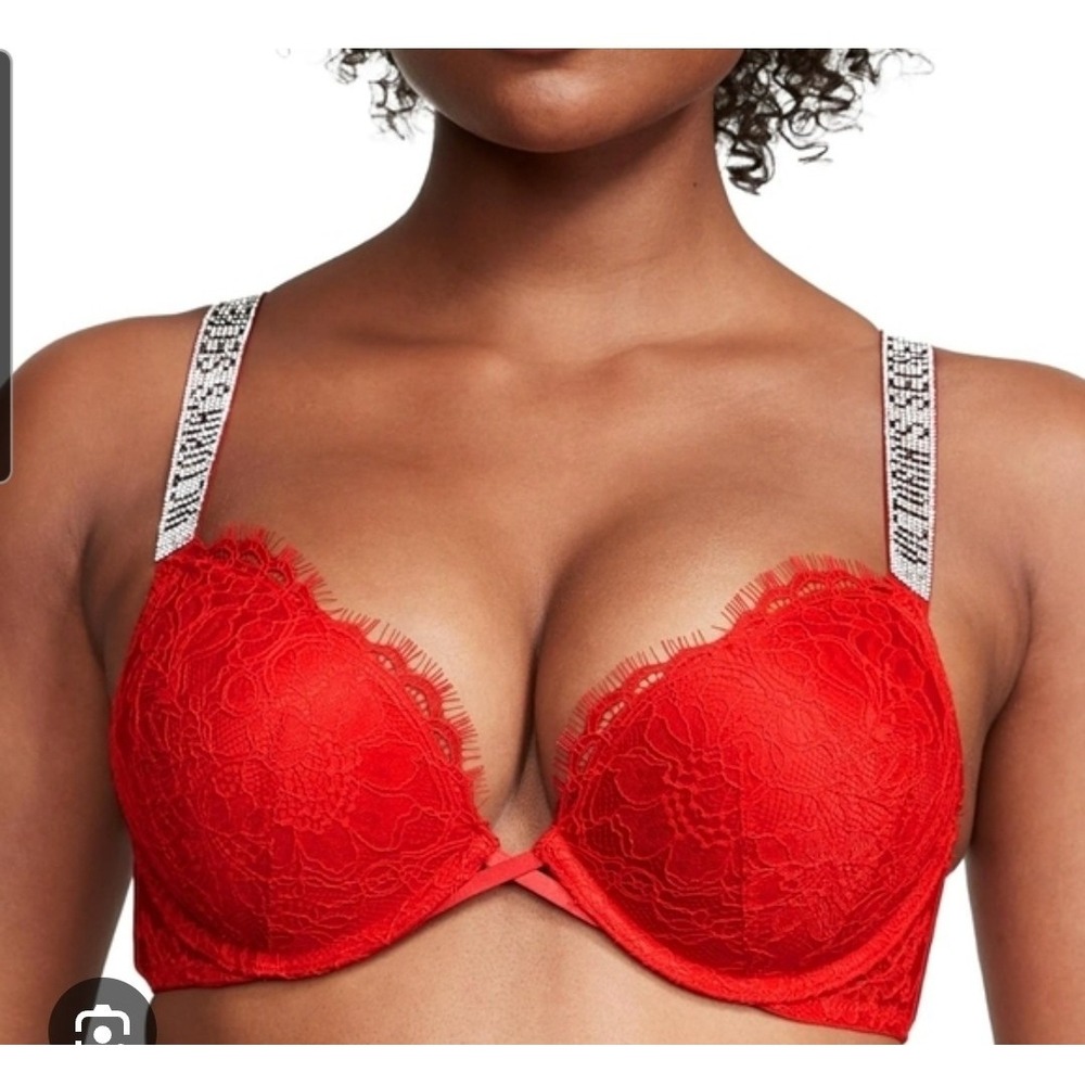 Victoria's Secret Very Sexy Padded Push Up Bra Red Bling Rhinestone Lace 38D Nwt